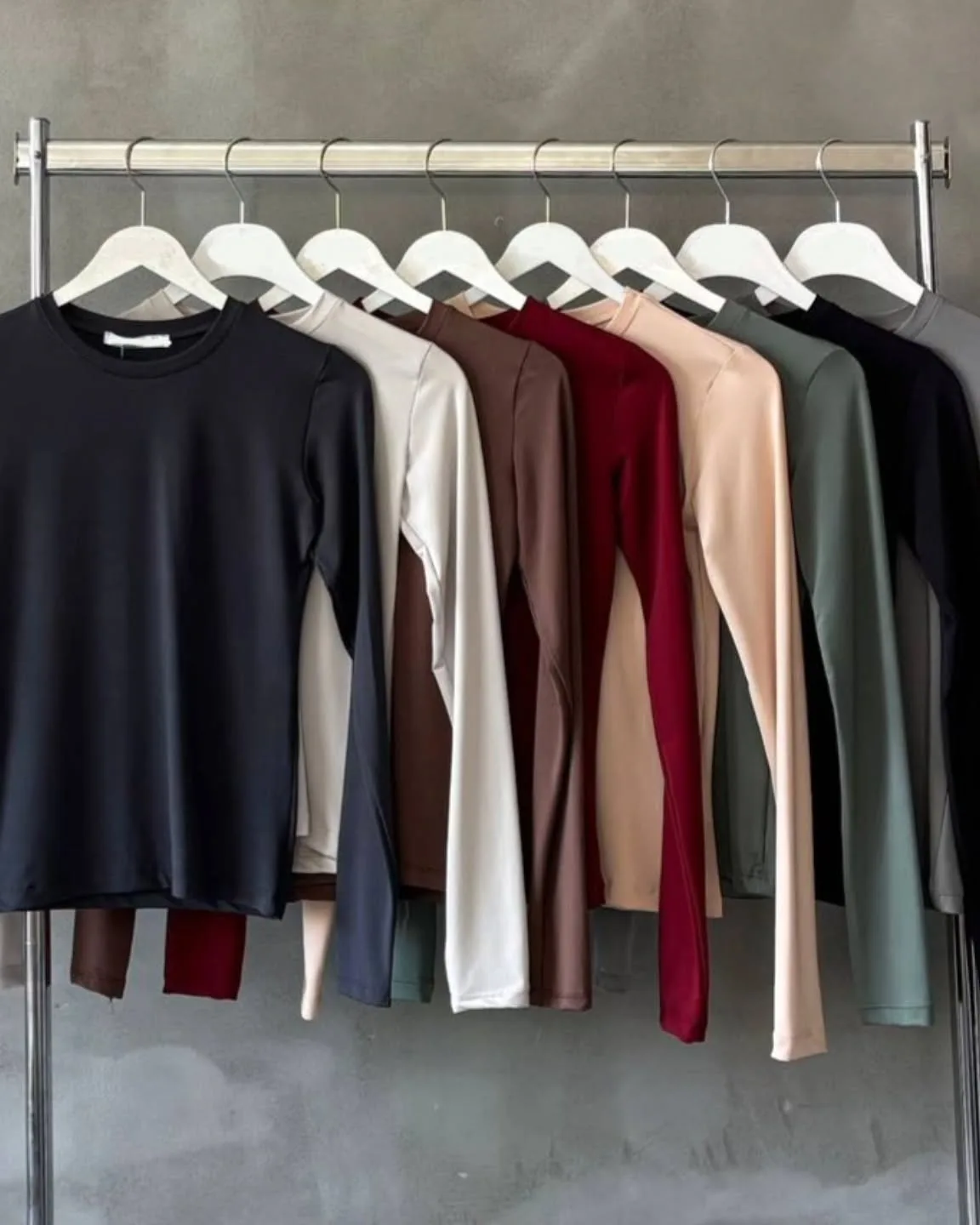 Trendy Round Basic Top view 4