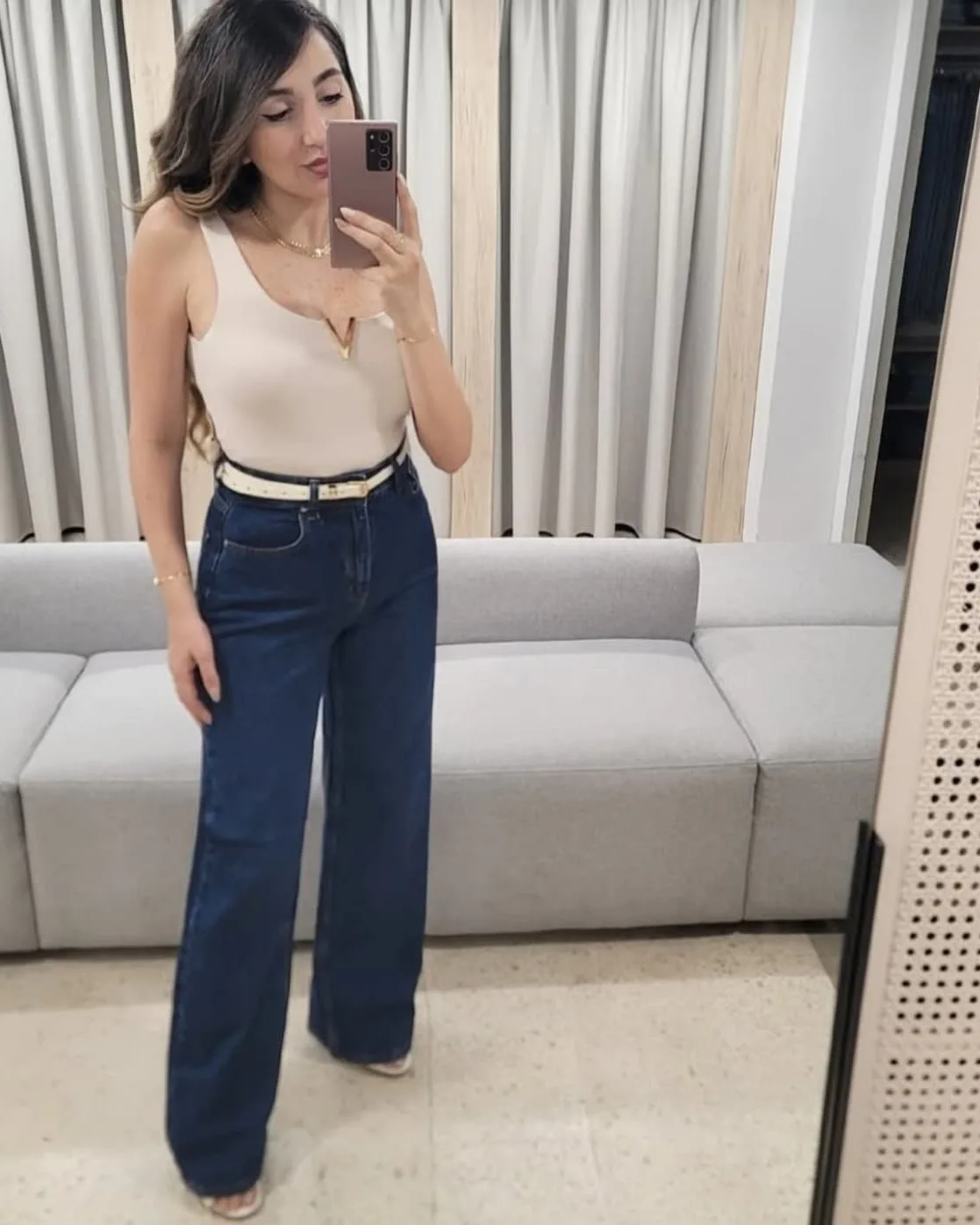 Basic Tanktop Golden V Notch view 1