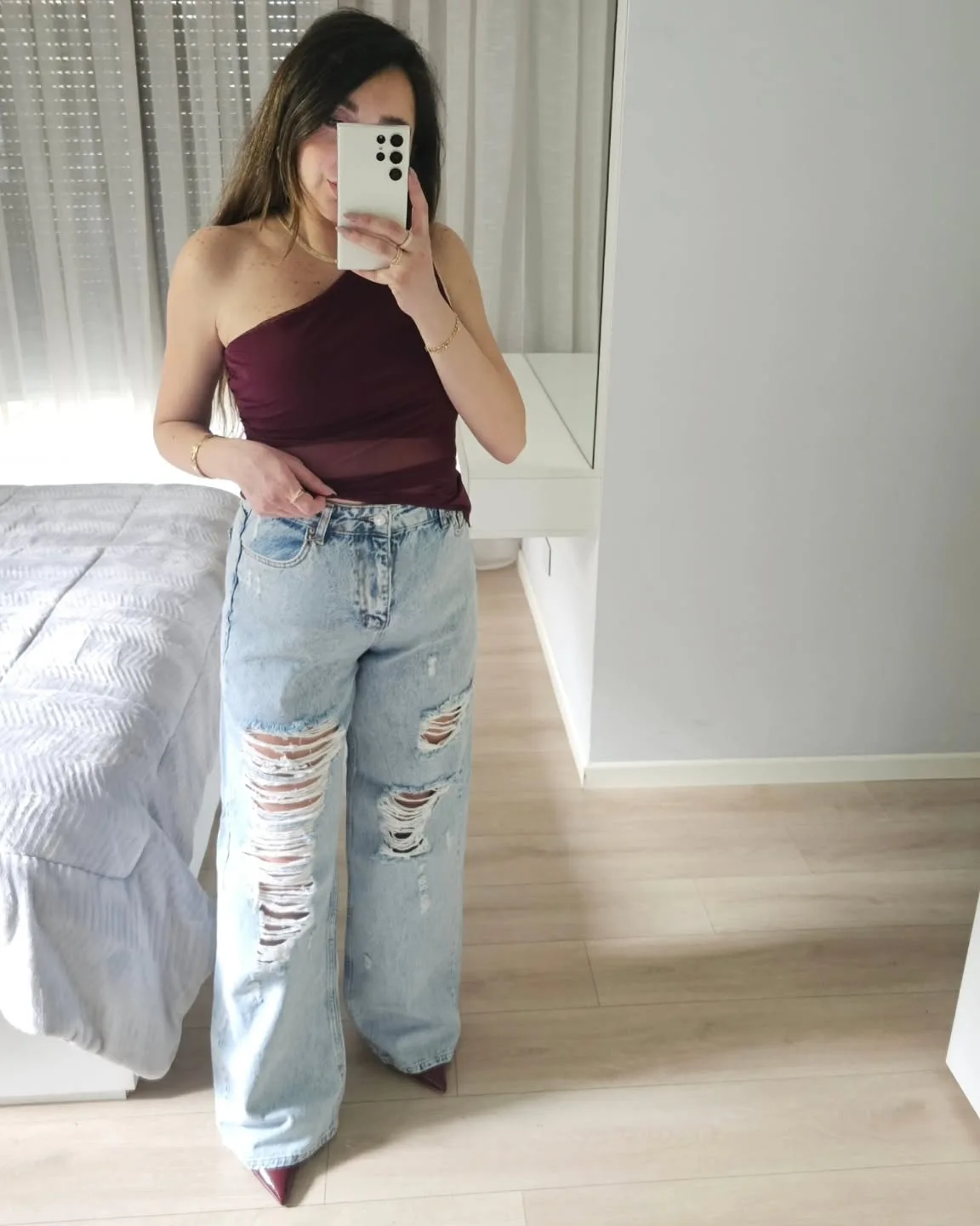 Wide Legs Ripped Jeans view 2