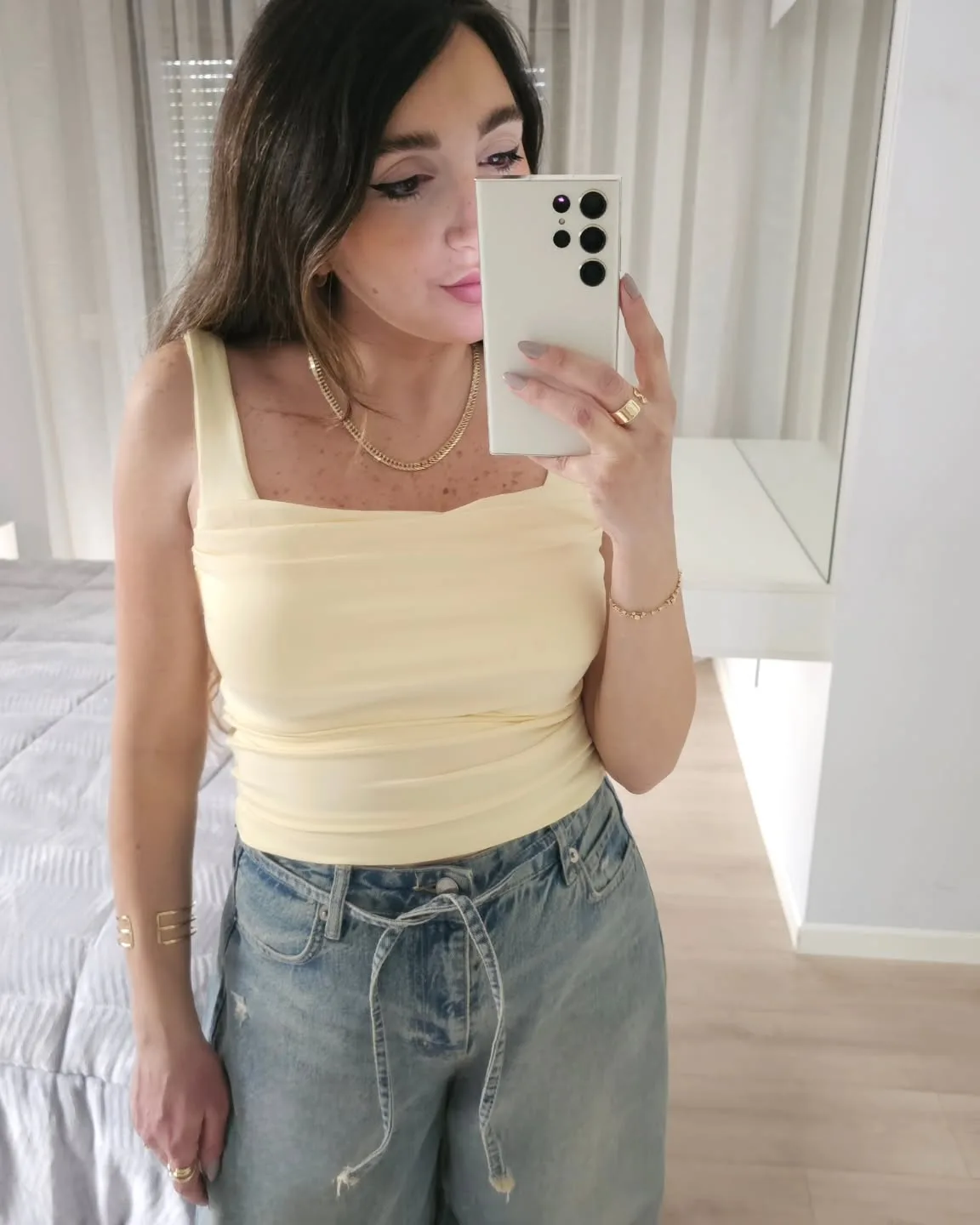 Wide Legs Dirty Wash Jeans view 3