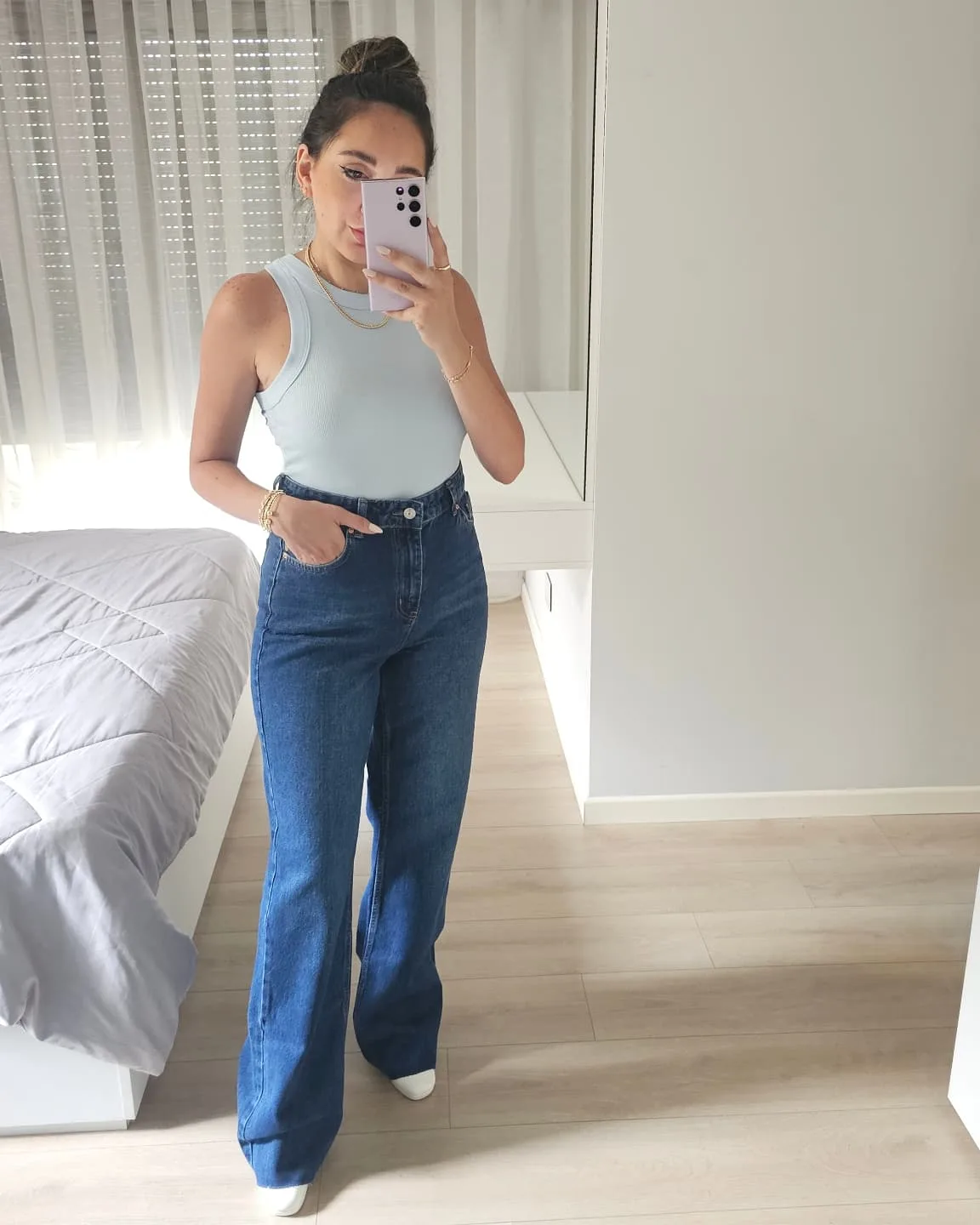 Basic Ishirt view 1