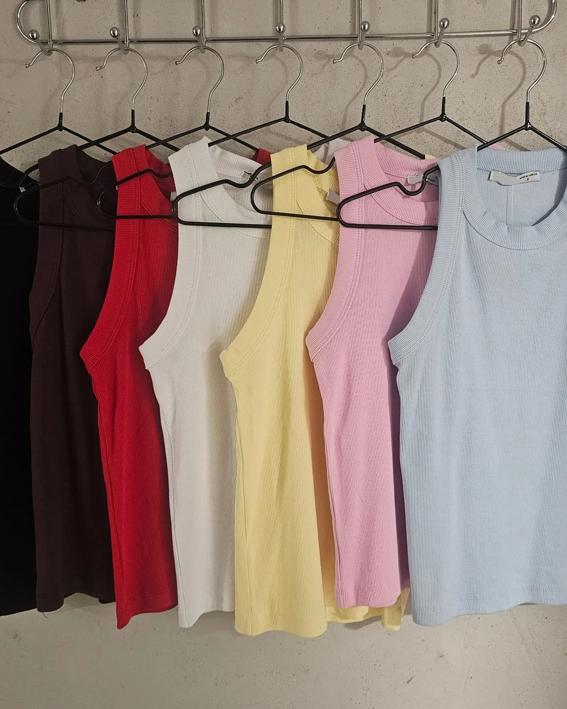 Basic Ishirt view 2