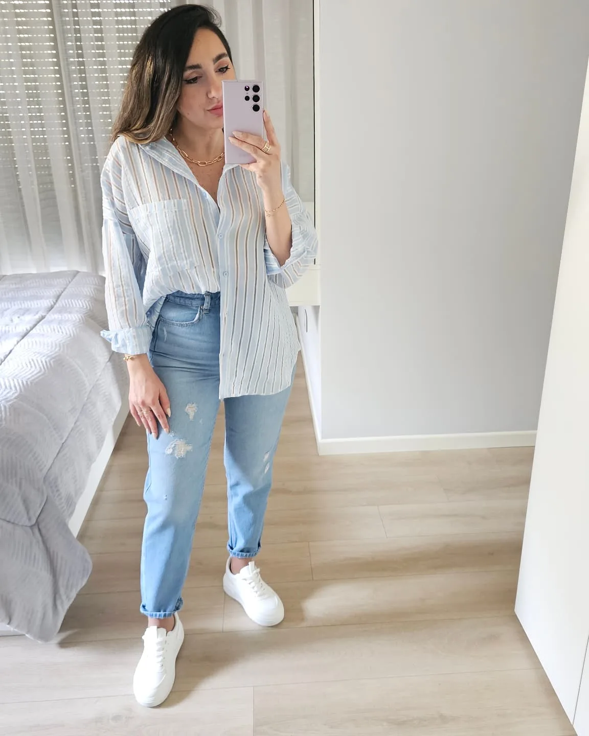 Light Blue Mom Cut Jeans view 2