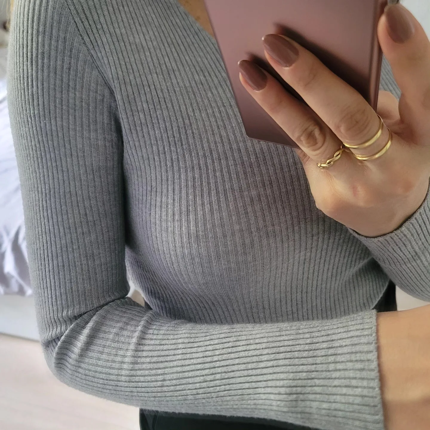 Soft Ribbed Wool Basic V Neck view 5