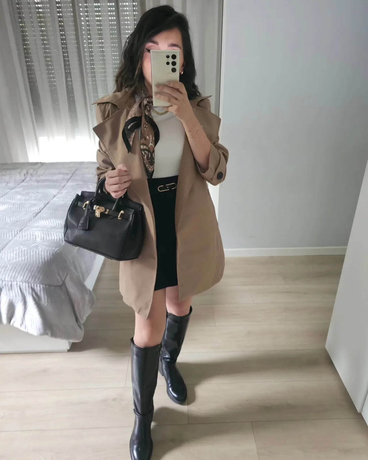 Trenchcoat Mid Length view 4
