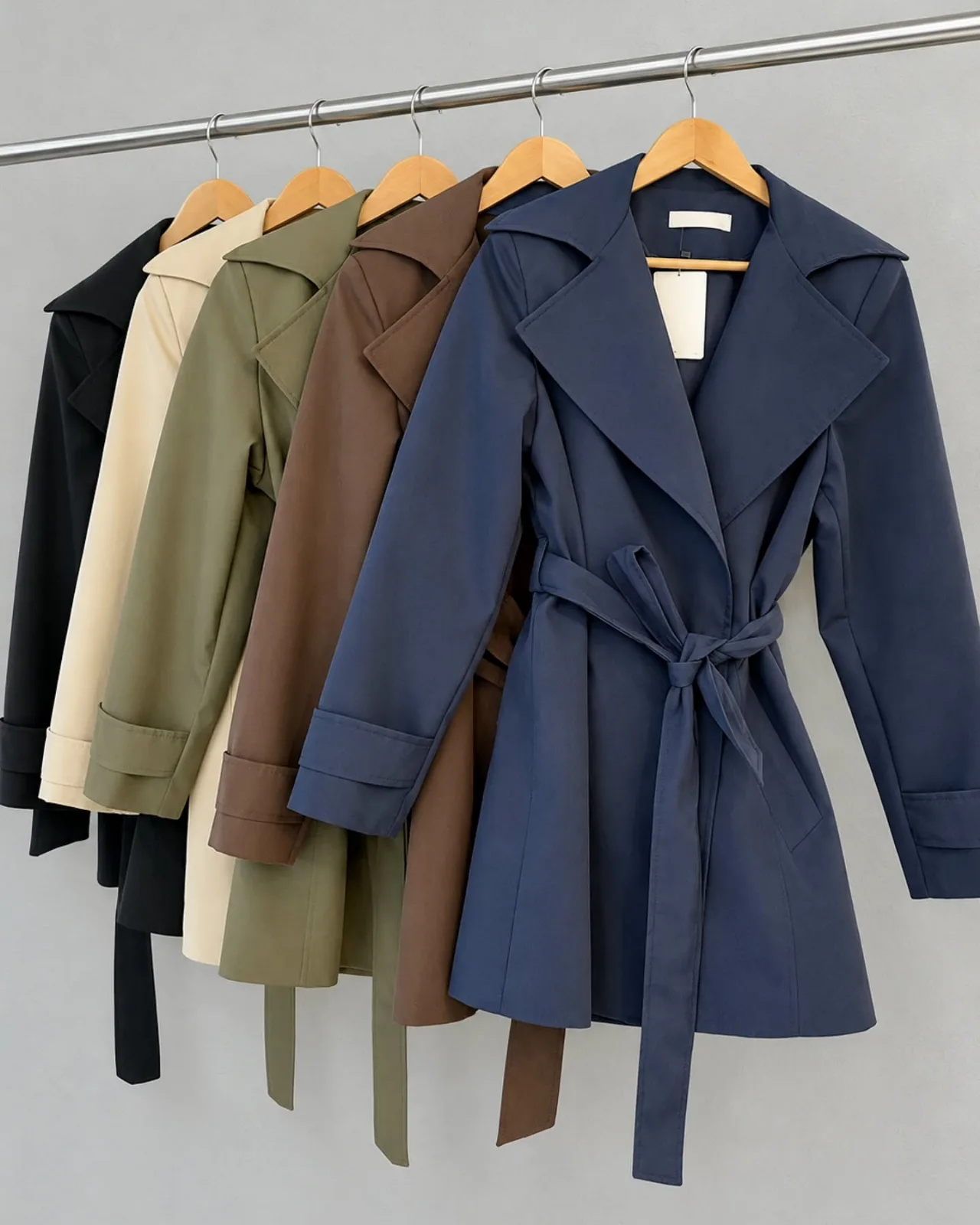 Trenchcoat Mid Length view 3
