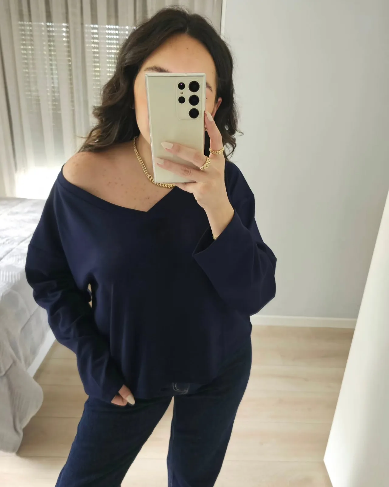 Cropped Long Sleeve Cotton V Neck Tshirt view 6