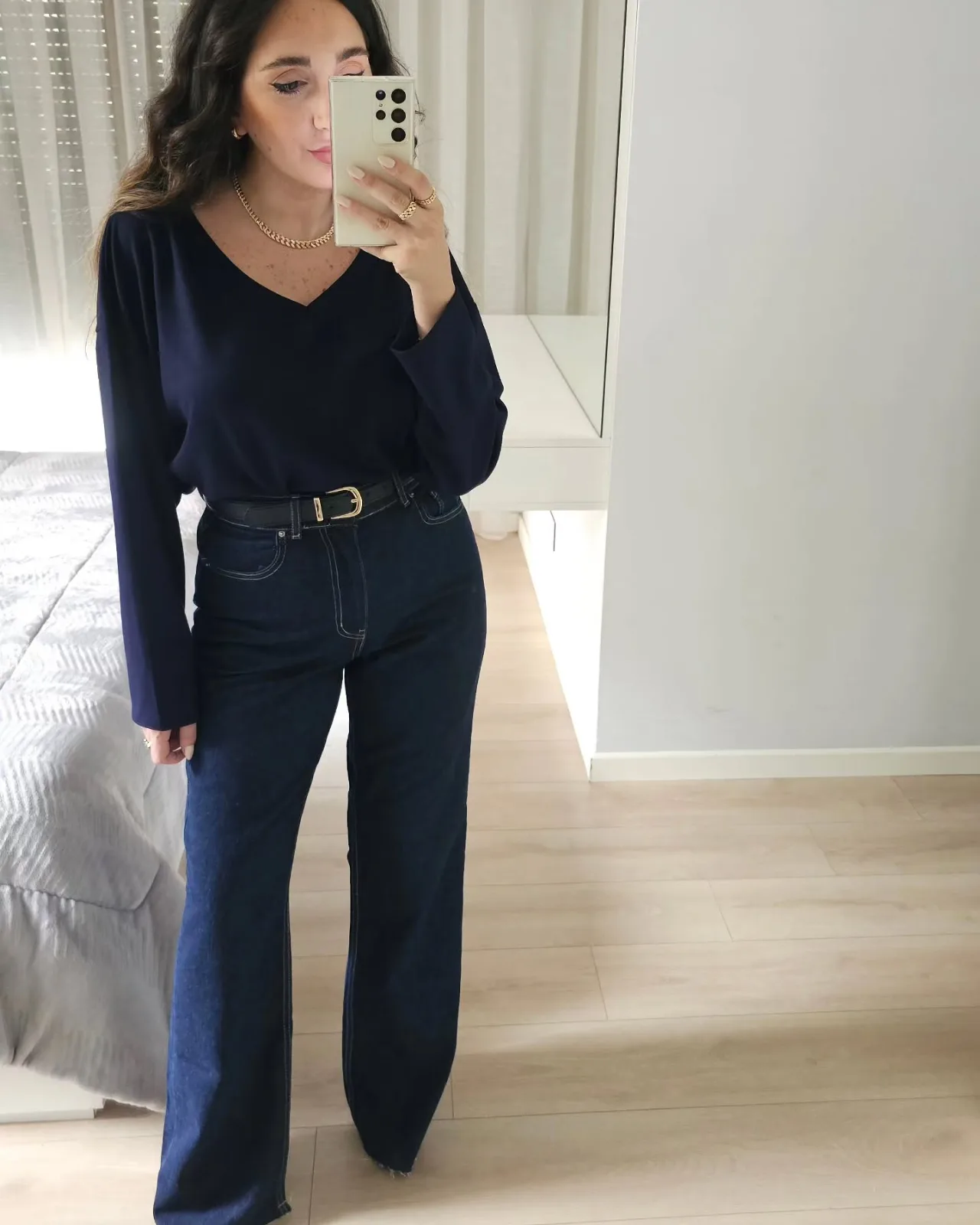 Cropped Long Sleeve Cotton V Neck Tshirt view 3