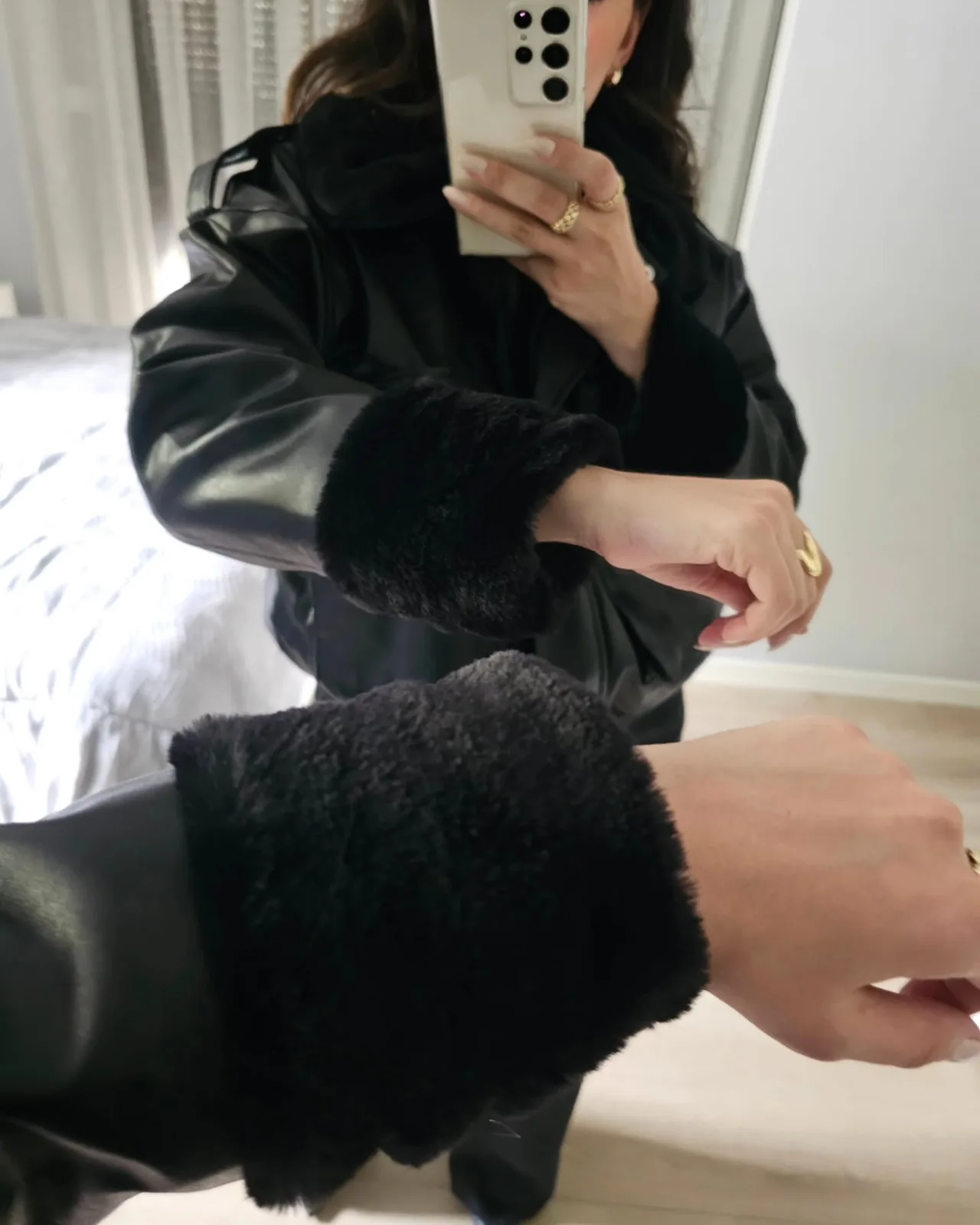 Furred oversized leather jacket view 6