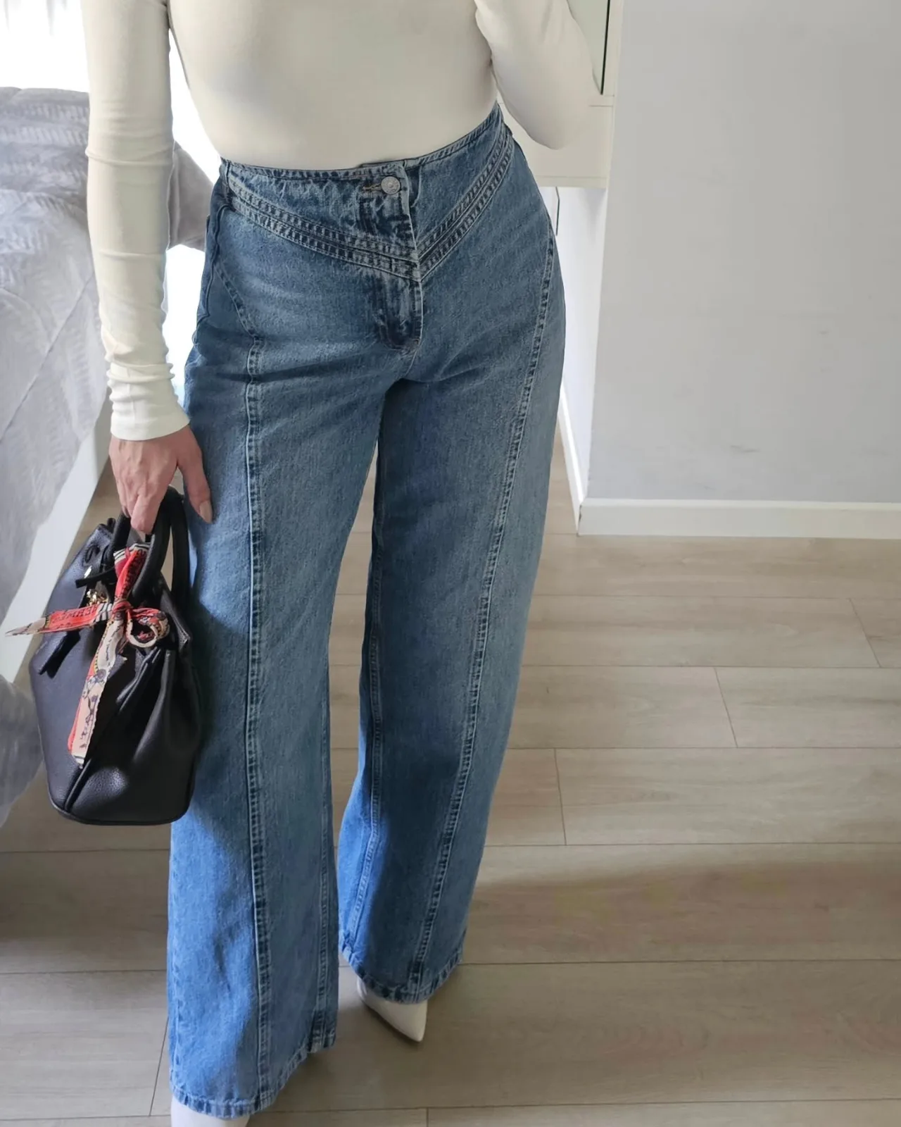 High Waisted Designed Wide Legs Jeans