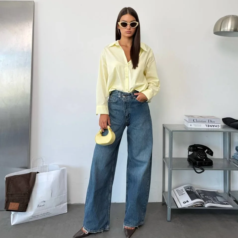 Asymmetrical Wide Legs Jeans view 3