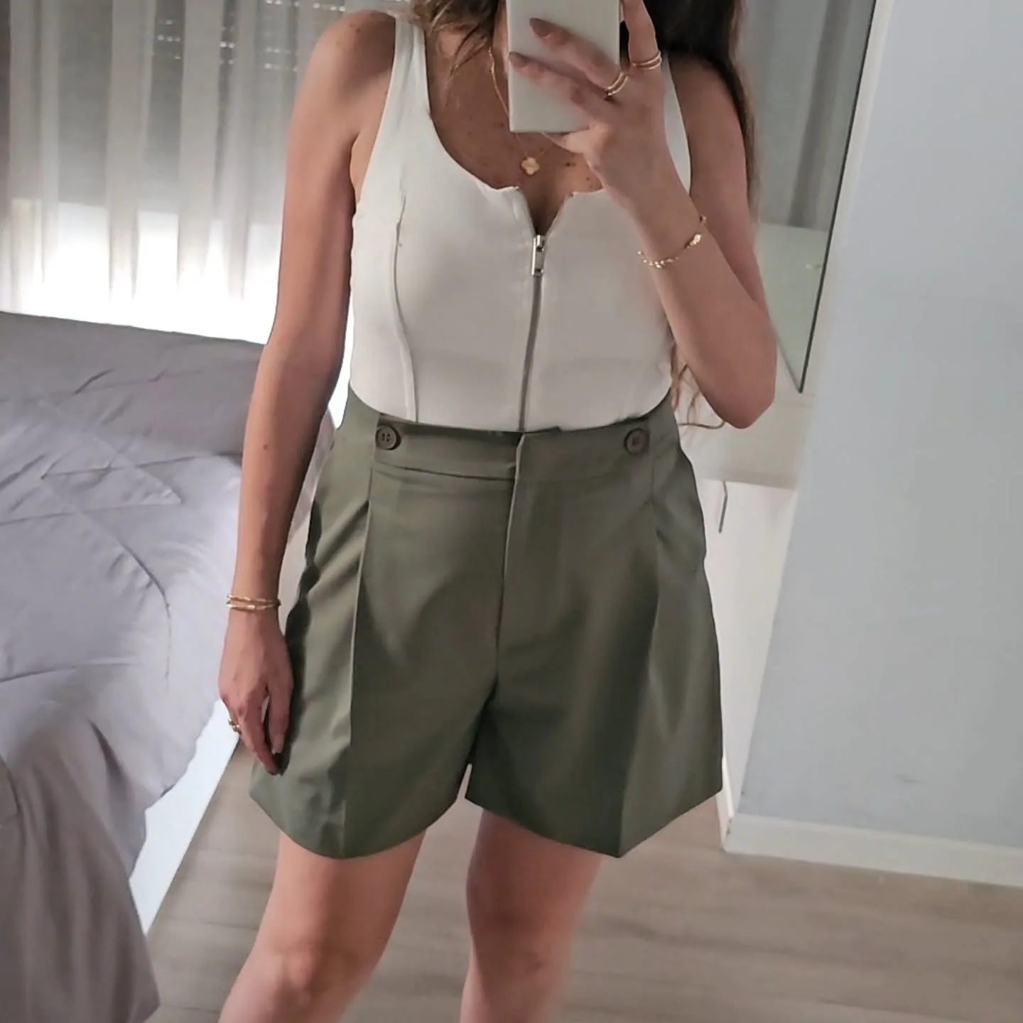 Zipper Cropped Ishirt view 3